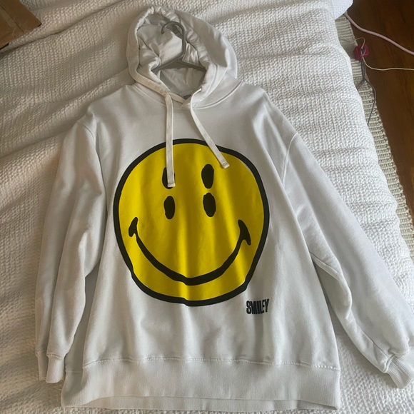 Zara Tops - Zara Smiley Hoodie